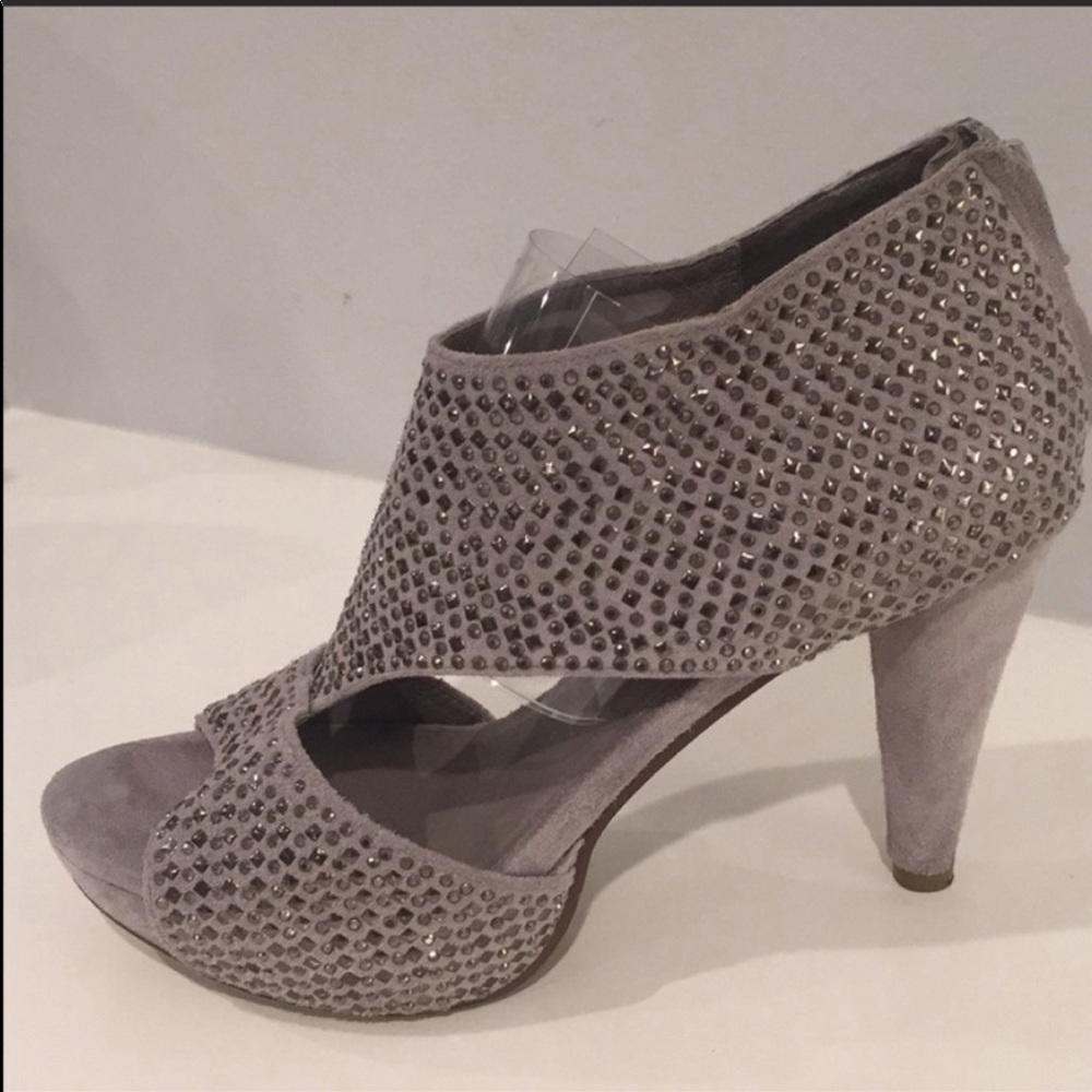 JEFFREY CAMPBELL Gray suede heels with studs Sz 8
